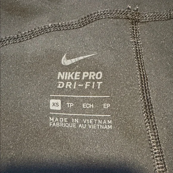 Nike Black Women's Pro Compression Bike Shorts with White Swoosh XS - Picture 6 of 7